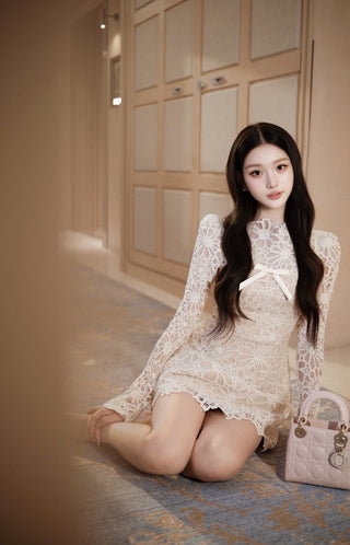P0426 Daisy Lace Dress