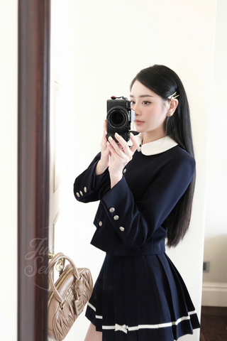 P0258 Modern Parisian Set