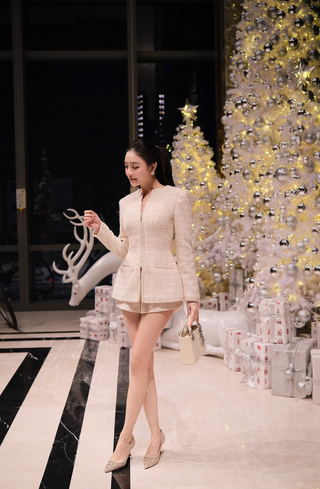 B555 Privé tweet set