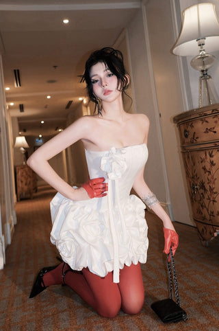 A353 CLOVER KISS GOWN