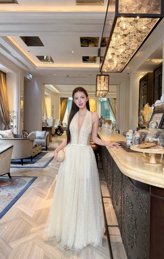P0419 Heaven Silhouette Dress