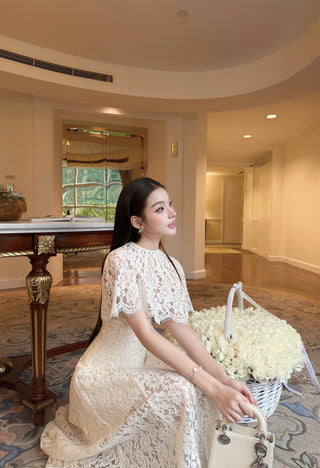 B711 Léonie Lace Dress