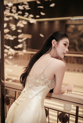 P0430 Ribbon Mini Dress