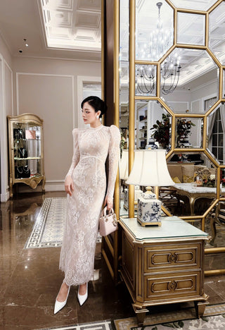 B571 Lace Chamber Dress