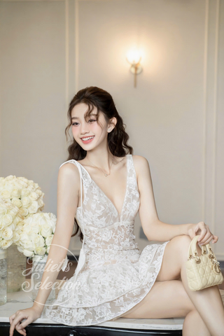 B433 Lace flared dress