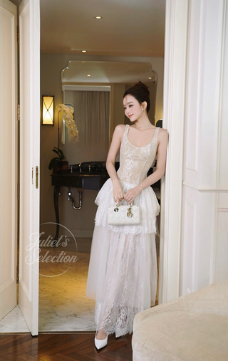 B514 Vintage Romance Dress