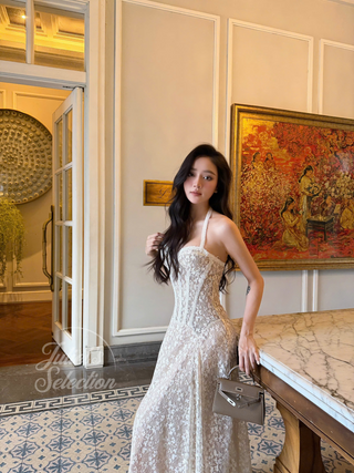 B489 Chantilly Lace Dress