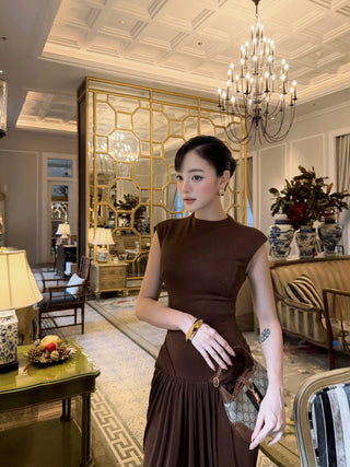 B566 Bordeaux Élise Dress