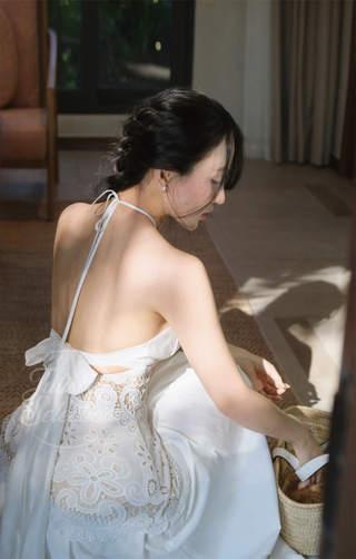 P0073 Ivory Lace Maxi