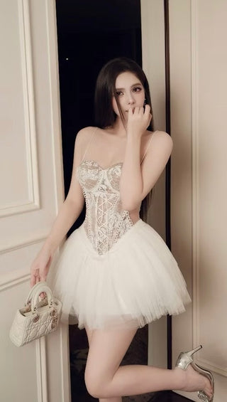 B647 Isabelle Dress
