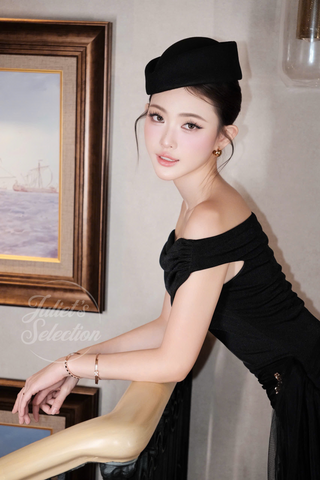 P0202 Off-shoulder body mini dress