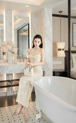 B503 Ivory Halo Dress