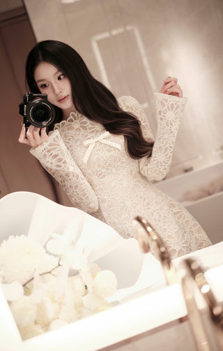 P0426 Daisy Lace Dress